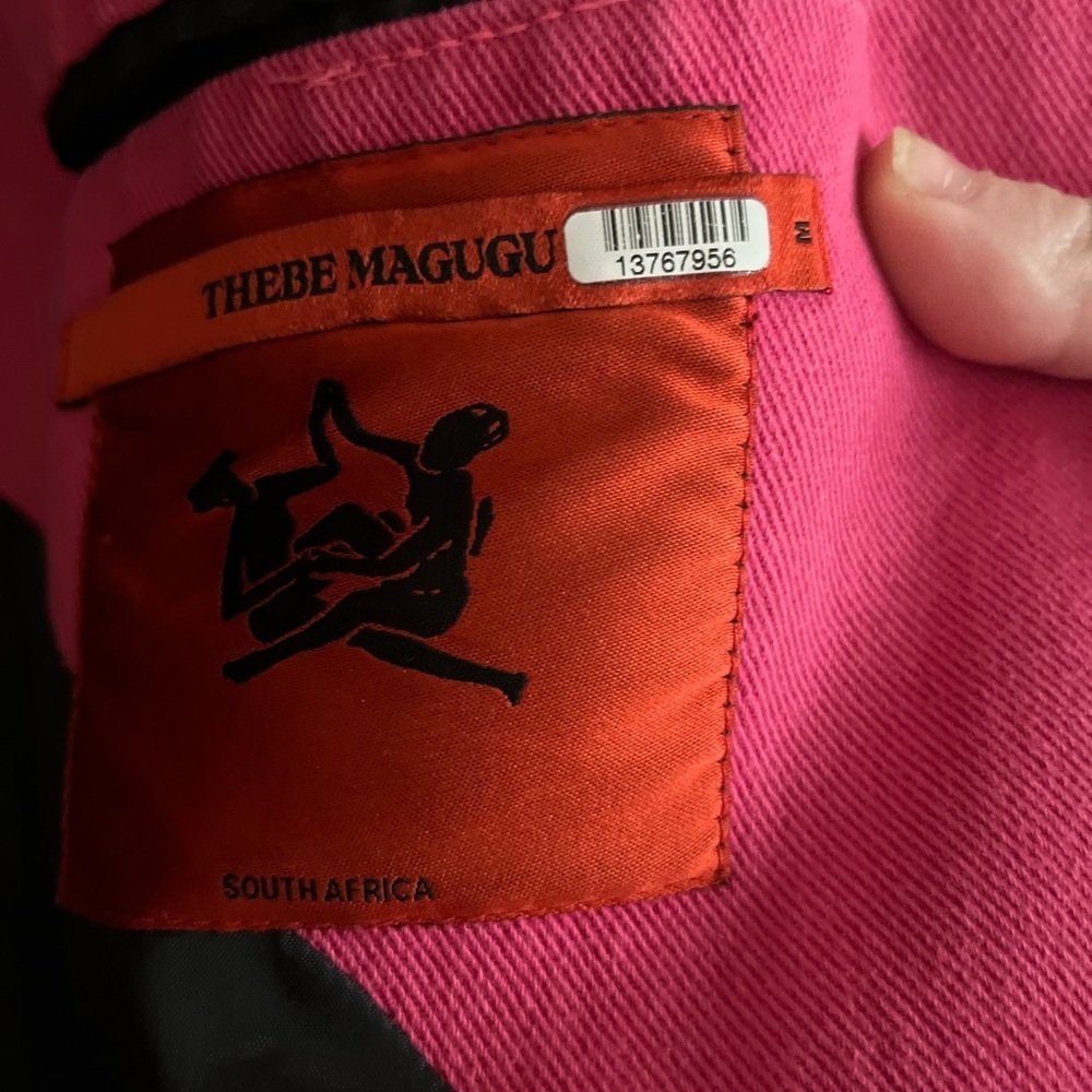 Chic Women's Pink Blazer - Picture 2 of 5